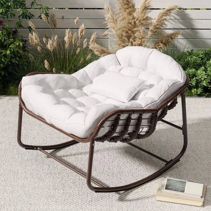 NUVIA – Rocking Chair Rotin Surdimensionné