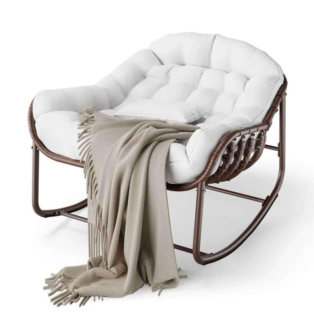 NUVIA – Rocking Chair Rotin Surdimensionné